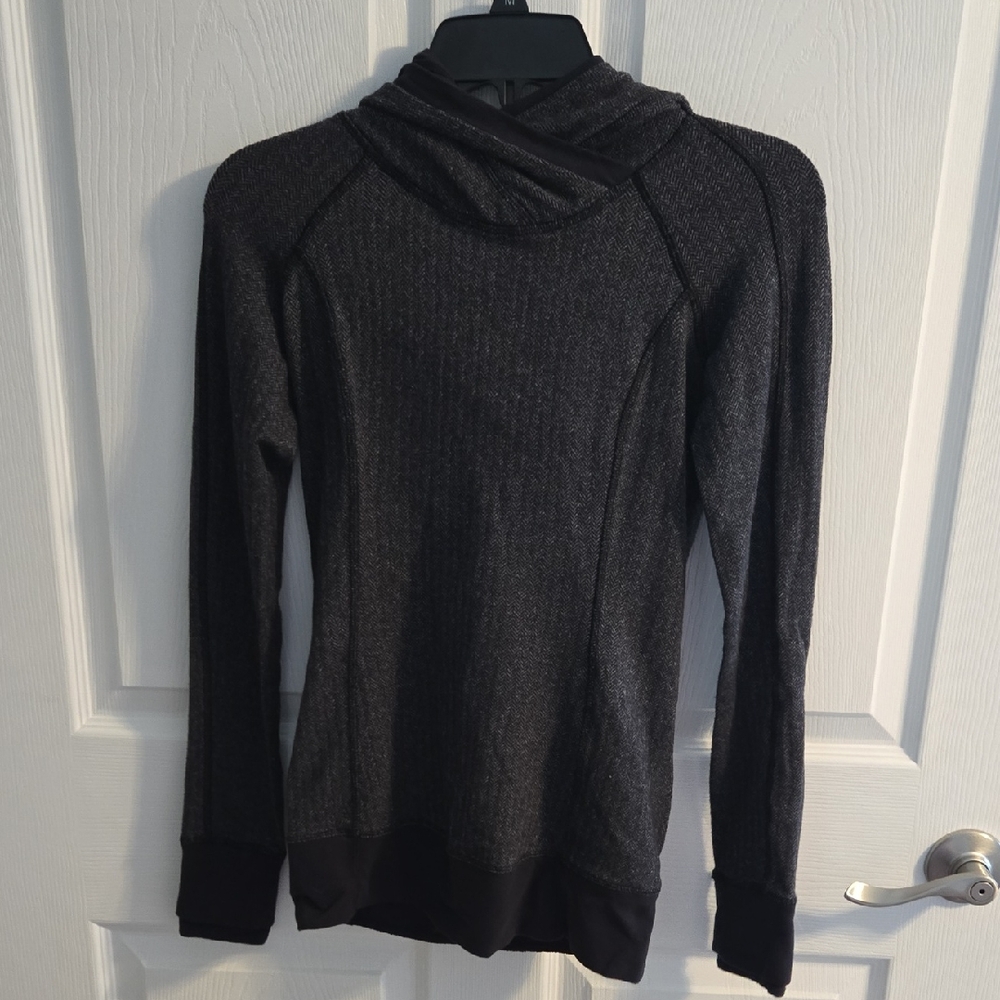 Lululemon Size 2 Women's Hooded Sweater